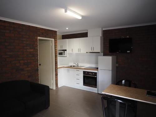 סוון היל Jacaranda Holiday Units מראה חיצוני תמונה